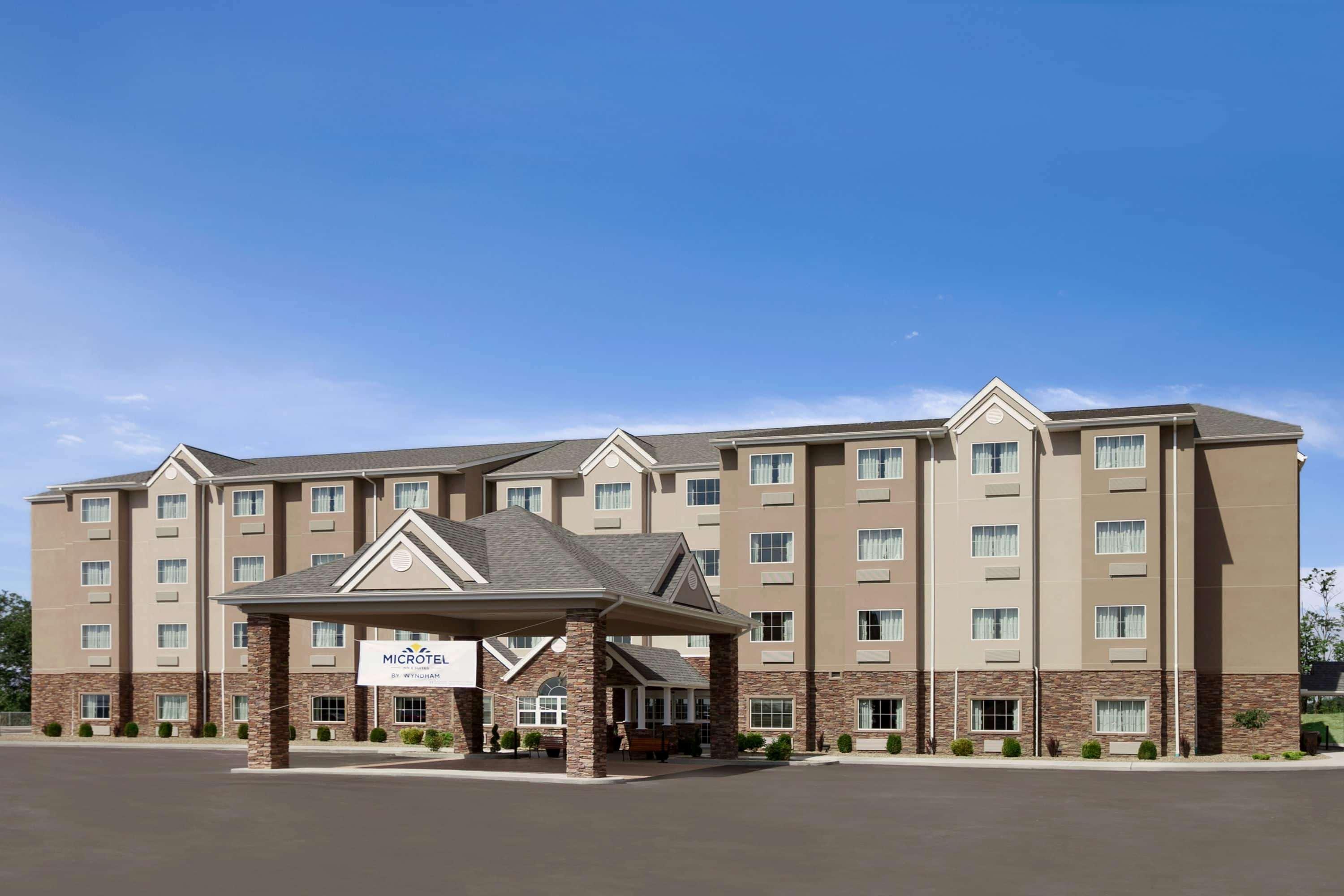 Microtel Inn & Suites By Wyndham St Clairsville - Wheeling St. Clairsville Exterior photo
